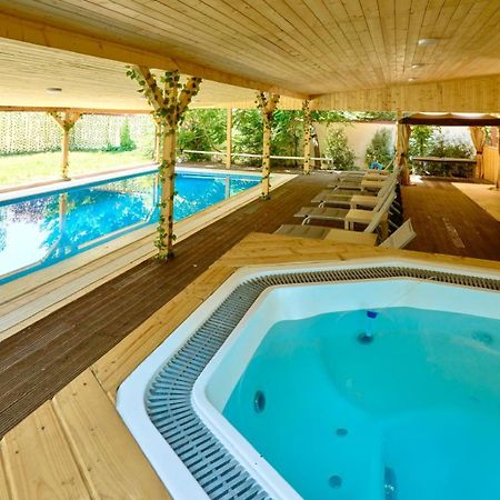 Therme Airport Resort Corbeanca Luaran gambar