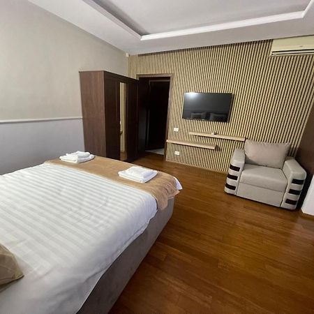 Therme Airport Resort Corbeanca Luaran gambar